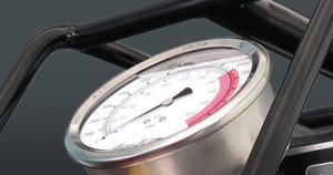 Precise PSI/Bar Gauge