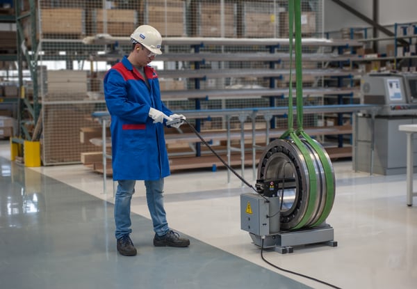 Bearing heaters